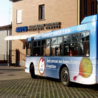 Bus-con-sponsorizzazione-AV